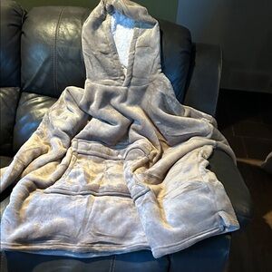 Cozy GrayHooded Blanket Sweatshirt